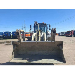 UMG (Тверской экскаватор) TLB 935 Экскаватор-погрузчик TLB 935 (Дизельный, 4,4 л, 75 л.с., АТ)