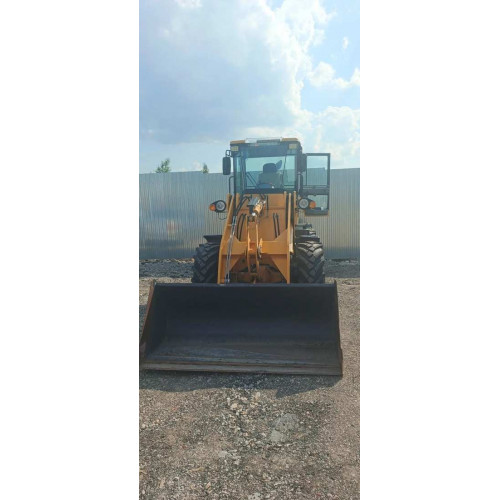 BUILDER ZL* Фронтальный погрузчик ZL22 (Дизельный, 3,3 л, 37 л.с., АТ) BUILDER ZL* Фронтальный погрузчик ZL22 (Дизельный, 3,3 л, 37 л.с., АТ)