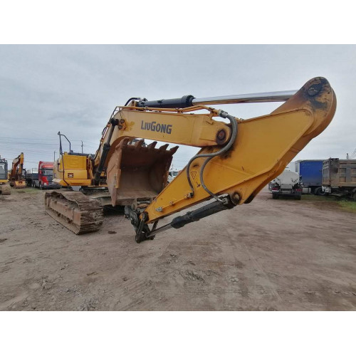 LiuGong CLG933 Экскаватор CLG933E	 (Дизельный, 6,7 л, 230 л.с., АТ)