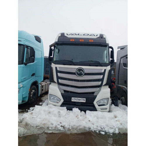VALDAI 45 4x2 Седельный тягач FB2R13 (Дизельный, 11.8 л, 470 л.с. АТ)