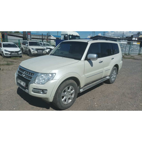 MITSUBISHI Pajero Ultimate 3.8 5AT
