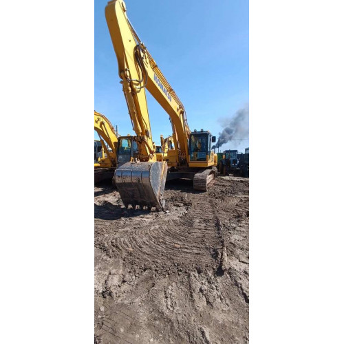 KOMATSU PC 220 Экскаватор PC 220-8M0 (Дизельный, 6,7 л, 167 л.с., АТ)