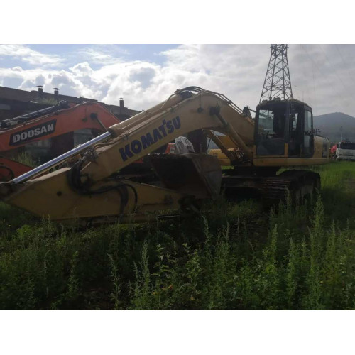 KOMATSU PC 300 Экскаватор PC 300-8M0	(Дизельный, 8,3 л, 250 л.с., АТ)