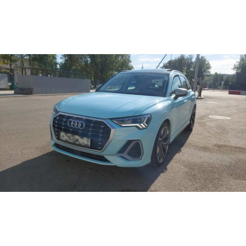 Audi Q3 35 TFSI S tronic Audi Q3 35 TFSI S tronic