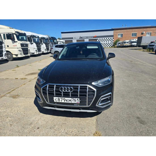 Audi Q5L 2.0 45L Luxury Elegant