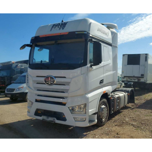 FAW J7 4x2 Седельный тягач CA4180P77K25E5
