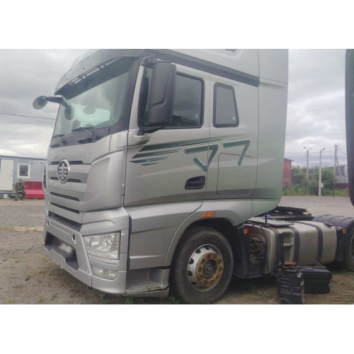 FAW J7 4x2 Седельный тягач CA4180P77K25E5