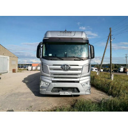 FAW J7 4x2 Седельный тягач J7 (Дизельный, 12,5 л, 550 л.с., АТ)