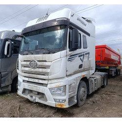 FAW J7 4x2 Седельный тягач CA4180P77K25E5