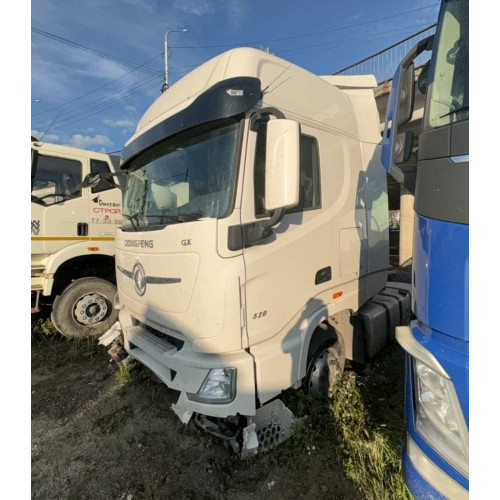 DONGFENG GX 4x2 Седельный тягач DFH4180 DONGFENG GX 4x2 Седельный тягач DFH4180