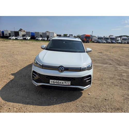 Volkswagen TIGUAN L Pro 2.0 380 TSI DSG R-Line Smart Volkswagen TIGUAN L Pro 2.0 380 TSI DSG R-Line Smart