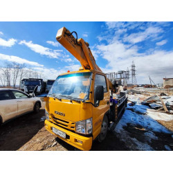 ISUZU ELF 4.5 4x2 Автовышка QL1040MVHAY