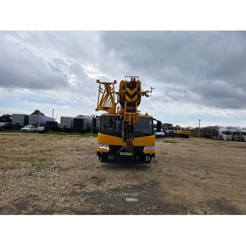 XCMG XCT30 Автокран XCT30_S (Дизельный, 8,8 л, 333 л.с., МТ)