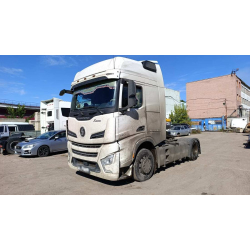 Shacman SX* 4x2 Седельный тягач SX4188YY381 Shacman SX* 4x2 Седельный тягач SX4188YY381