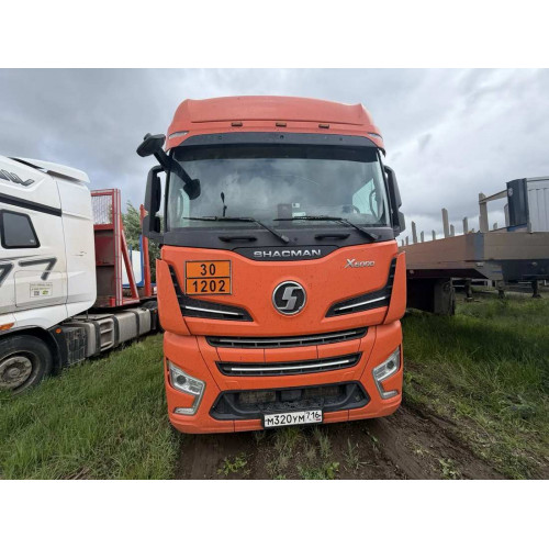 Shacman (Shaanxi) SX* 4x2 Седельный тягач SX4188YY381 (Дизельный, 12,5 л, 473 л.с., МТ)