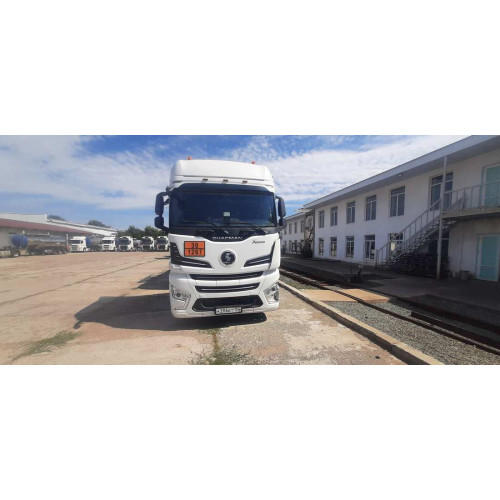 Shacman (Shaanxi) SX* 4x2 Седельный тягач SX4188YY381 (Дизельный, 12,5 л, 480 л.с., АТ)