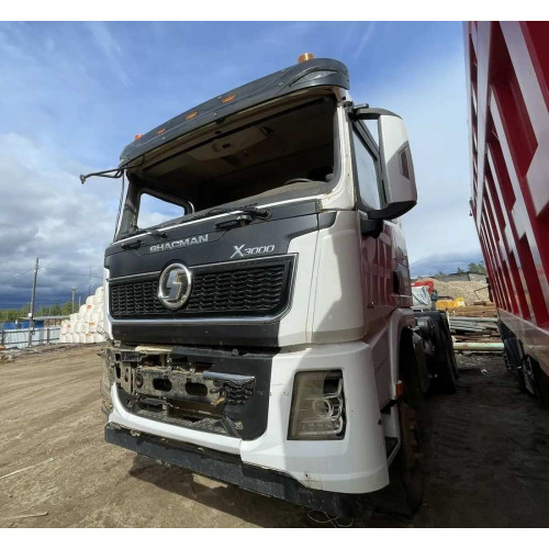 Shacman SX* 6x6 Седельный тягач SX42586V385