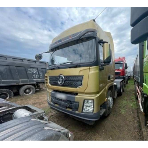 Shacman SX* 6x4 Седельный тягач SX42584W324C