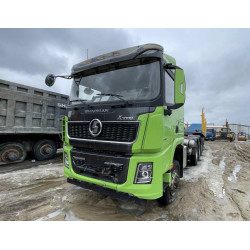 Shacman SX* 6x6 Седельный тягач SX42586W385C