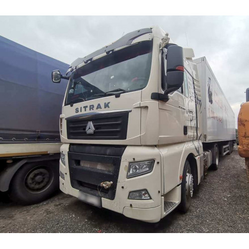 SITRAK C7H 4x2 Седельный тягач ZZ4186V391HE