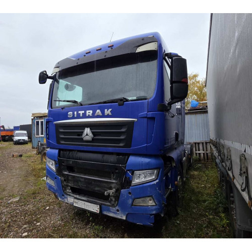 SITRAK C7H 4x2 Седельный тягач ZZ4186V361HE