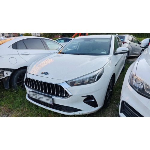 JAC J7 Luxury 1.5 CVT (I поколение) JAC J7 Luxury 1.5 CVT (I поколение)