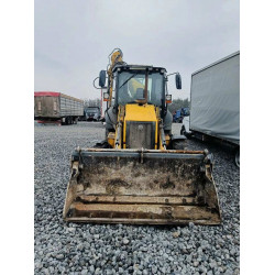 New Holland B80* Экскаватор-погрузчик B80B (Дизельный, 3,9 л, 98 л.с., АТ)