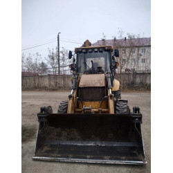 RUNMAX SE440 Экскаватор-погрузчик SE440TS (Дизельный, 4,8 л, 102 л.с., АТ)