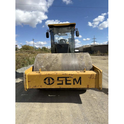 Caterpillar SEM 518 Каток_не актуально SEM 518 (Дизельный, 6,7 л, 175 л.с., АТ)