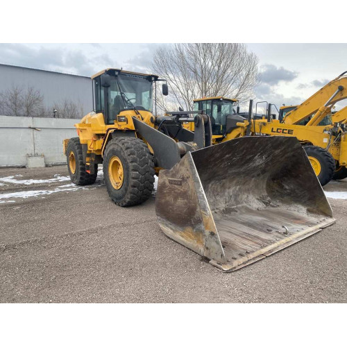 Volvo L120 Фронтальный погрузчик L120GZ (Дизельный, 7,2 л, 245 л.с., АТ)