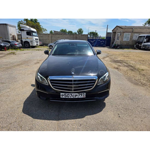 Mercedes-Benz E-CLASS 300 4MATIC Exclusive (245 л.с.)