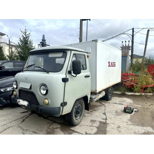 УАЗ 3303 Бортовой Одинарная кабина 2.7 5MT УАЗ 3303 Бортовой Одинарная кабина 2.7 5MT