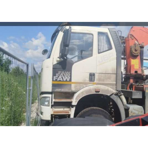 Айсин W0* на шасси FAW CA 3250 6X4 Бортовой с КМУ W0K00
