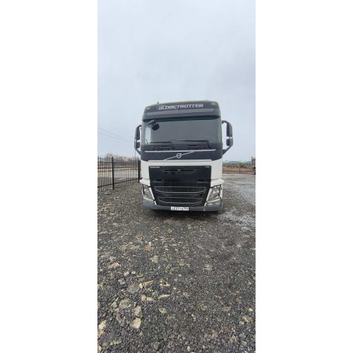 Volvo FH 6x4 Седельный тягач FH-TRUCK (Дизельный, 12,8 л, 428 л.с., АТ) Volvo FH 6x4 Седельный тягач FH-TRUCK (Дизельный, 12,8 л, 428 л.с., АТ)
