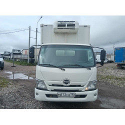 Центртранстехмаш АФ-4771* на шасси HINO 300 4x2 изотермический/рефрижератор с гидробортом (кат. C) АФ-477100-02 (Рефрижератор, Дизельный, 4,0 л, 165 л.с., МТ)
