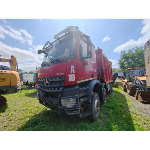 Mercedes-Benz Arocs 8x4 Самосвал
