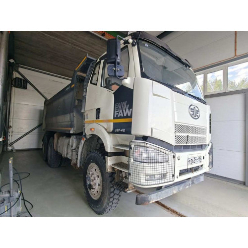 FAW J6 6x6 Самосвал 658983-05 (Дизельный, 11.1 л, 420 л.с. МТ) FAW J6 6x6 Самосвал 658983-05 (Дизельный, 11.1 л, 420 л.с. МТ)