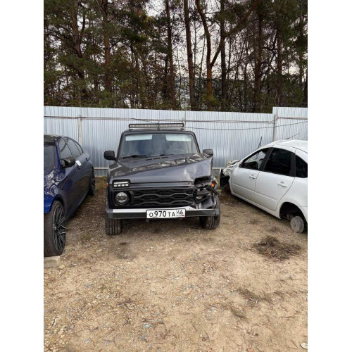 LADA 4X4 Luxe 1.7 5MT LADA 4X4 Luxe 1.7 5MT