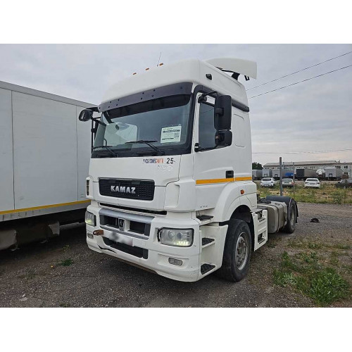 КАМАЗ 5490 4X2 Седельный тягач 5490-DC (Дизель+ГАЗ)