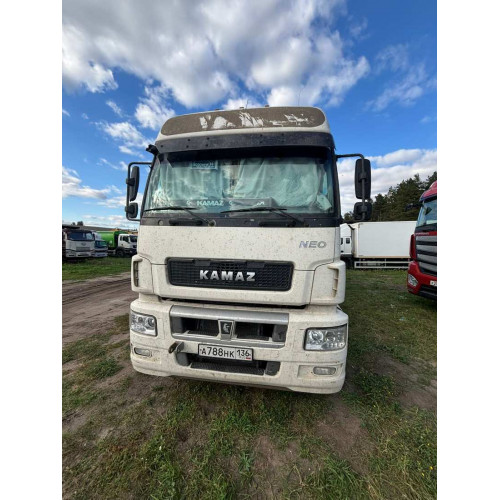 КамАЗ 5490 4x2 Седельный тягач 5490-DC (Дизель/Газ, 12,0 л, 401 л.с., МТ)