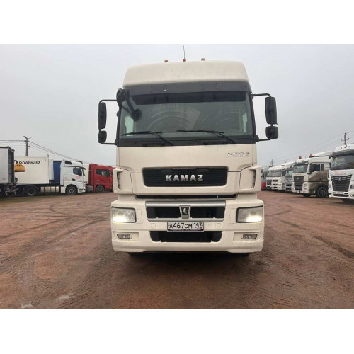 КамАЗ 5490 4x2 Седельный тягач 5490-095-68 (Дизельный, 12,0 л, 428 л.с., МТ)