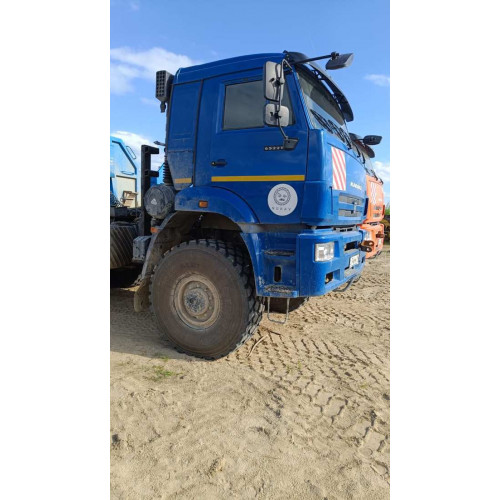 КамАЗ 65221 6x6 Седельный тягач 65221-53 (Дизельный, 11,8 л, 400 л.с., МТ)