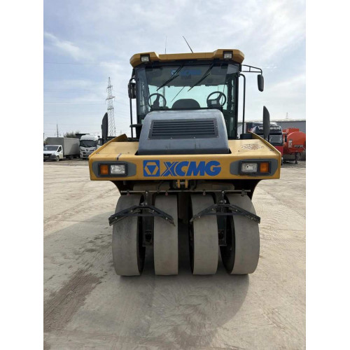 XCMG XP* Каток XP203 (Дизельный, 4,0 л, 117 л.с., АТ)