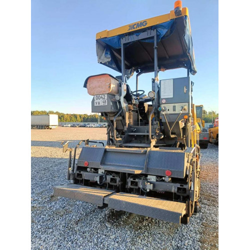 XCMG RP* Асфальтоукладчик RP453L (Дизельный, 4,3 л, 100 л.с., МТ)
