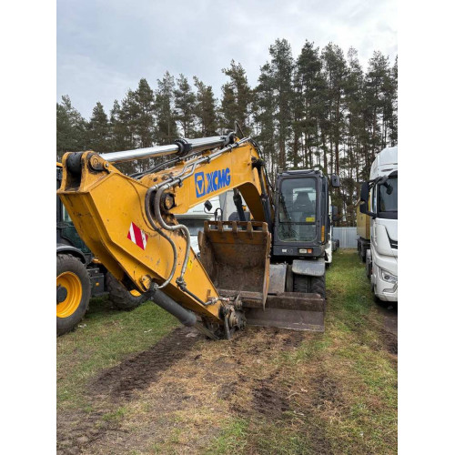 XCMG XE210* Экскаватор колесный XE210WD (Дизельный, 6,7 л, 184 л.с., АТ)