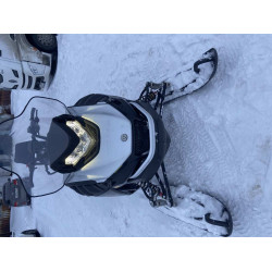 РУССКАЯ МЕХАНИКА Frontier 1000 Снегоход S10001000-06 Frontier 1000 (Бензиновый, 1,0 л, 72 л.с., АТ)