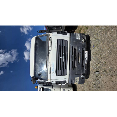 МАЗ 5440 4x2 Седельный тягач 5440В9-1420-031 (Дизельный, 11,1 л, 410 л.с., МТ)