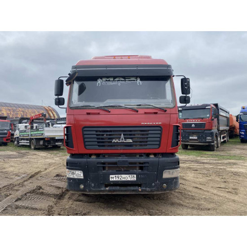 МАЗ 6430 6x4 Седельный тягач 643028-570-012 (Дизельный, 11,6 л, 423 л.с., МТ)