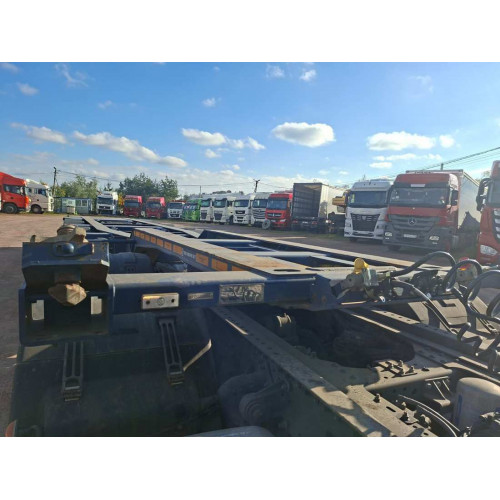 УралСпецТранс 9465* Полуприцеп контейнеровоз 4 оси 946520-A1-04