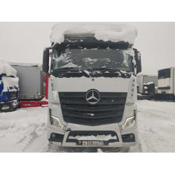 Mercedes-Benz ACTROS 4x2 Седельный тягач 1845 LS (Дизельный, 12,8 л, 449 л.с., АТ)